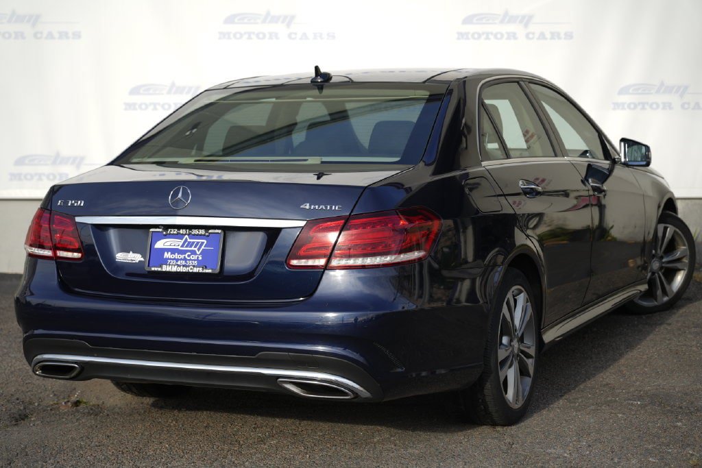 Used 2016 Mercedes-Benz E 350 4MATIC Sedan image 3