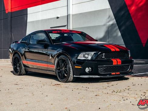 Used 2011 Ford Mustang Shelby GT500 w/ SVT Performance Pkg image 7