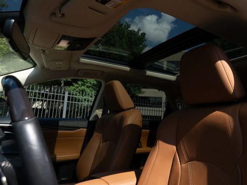 Used 2021 Lexus RX 350 FWD w/ Luxury Package image 12