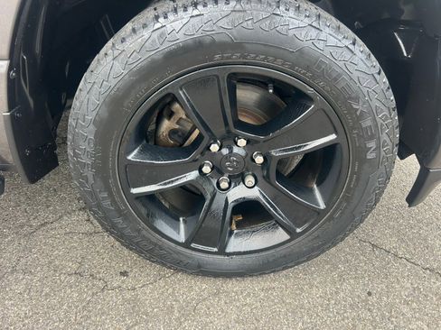 Used 2020 RAM 1500 Big Horn AWD/4WD image 14
