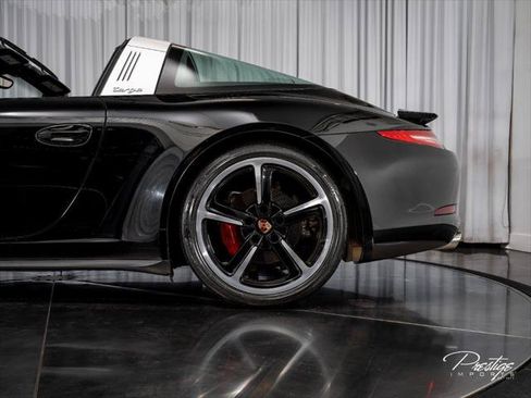 Used 2015 Porsche 911 Targa 4S AWD/4WD image 11