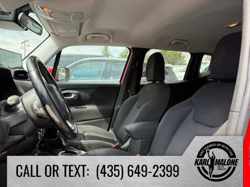 Used 2016 Jeep Renegade Latitude AWD/4WD image 10
