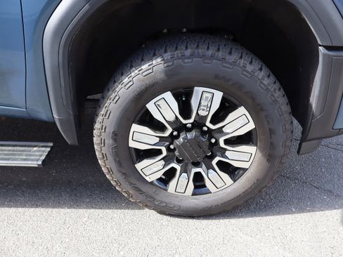 Used 2025 GMC Sierra 2500 Denali w/ Denali Reserve Package image 40