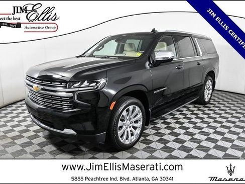 Used 2023 Chevrolet Suburban Premier image 1