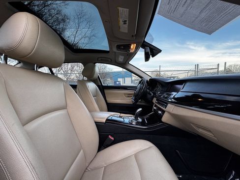 Used 2016 BMW 528i Sedan image 11
