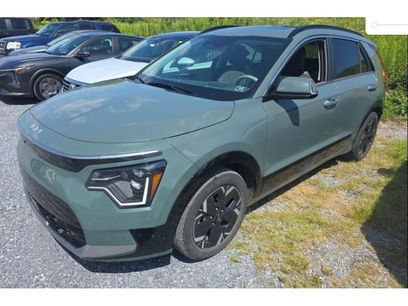 Used 2024 Kia Niro Wave w/ Wave Preserve Package