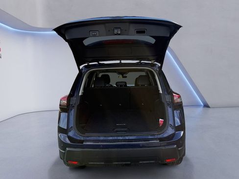 Certified 2024 Nissan Rogue SV w/ SV Premium Package image 19