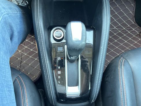 Used 2019 Nissan Kicks SR w/ SR Premium Package image 19