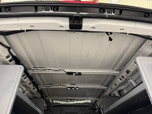 Used 2016 Chevrolet Express 2500 RWD image 81