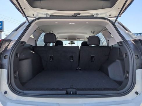 Used 2024 GMC Terrain SLE image 7