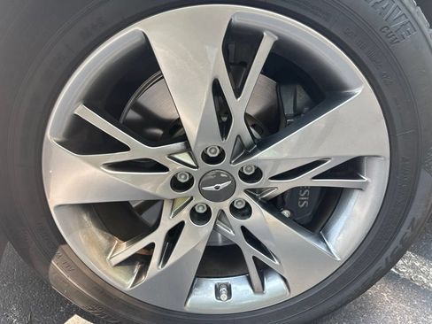 Used 2024 Genesis GV70 3.5T Sport AWD/4WD image 29