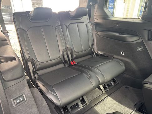 Used 2023 Jeep Grand Cherokee L Overland w/ Luxury Tech Group IV image 22