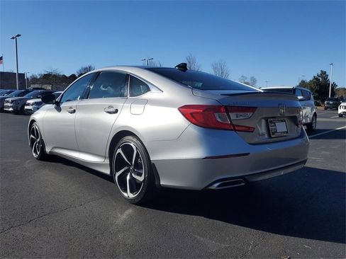 Used 2022 Honda Accord Sport image 6