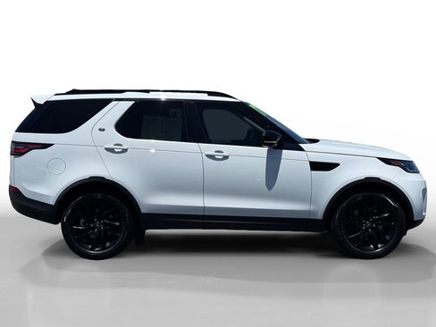 Used 2017 Land Rover Discovery HSE AWD/4WD image 6