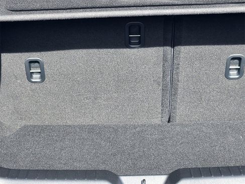 Used 2024 MAZDA MAZDA3 s image 20