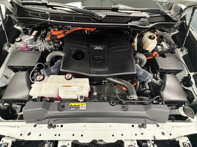 Used 2024 Toyota Sequoia Limited AWD/4WD image 9