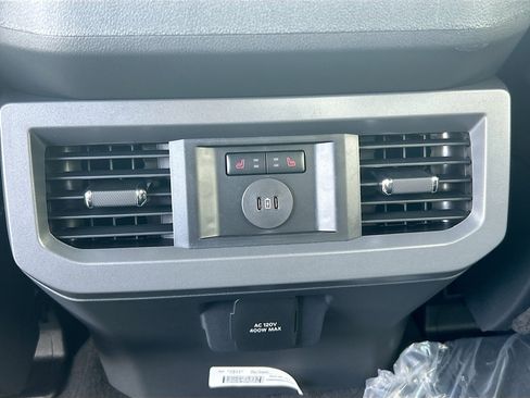 New 2026 Ford F250 Lariat w/ Black Appearance Package AWD/4WD image 18