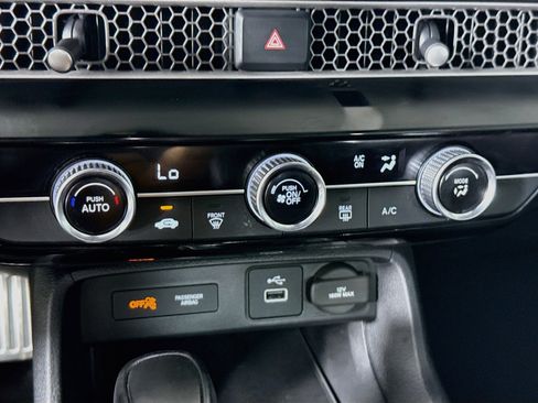 Used 2022 Honda Civic Sport image 17