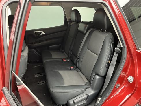 Used 2020 Nissan Pathfinder SV AWD/4WD image 10