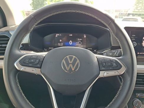 Used 2025 Volkswagen Taos S AWD/4WD image 18