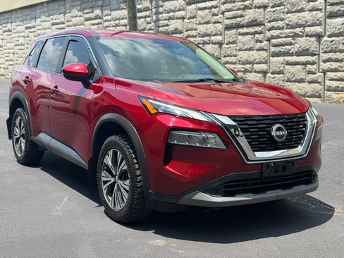Used 2022 Nissan Rogue SV FWD image 5
