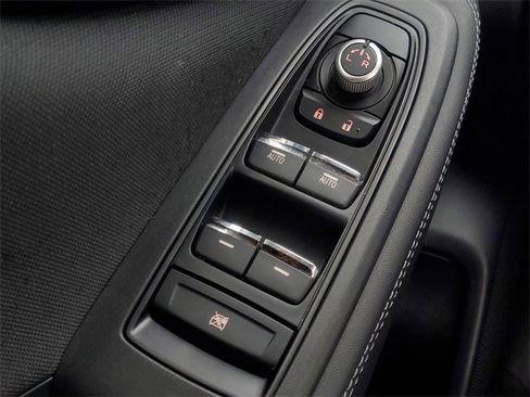 Used 2020 Subaru Forester Premium image 21