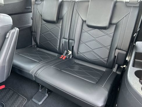 Used 2024 Volkswagen Atlas SE FWD image 36