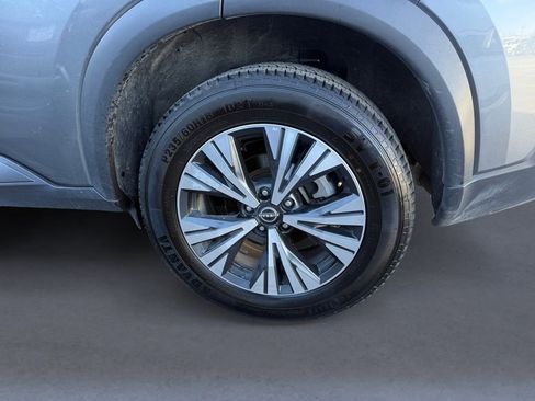 Used 2023 Nissan Rogue SV image 14