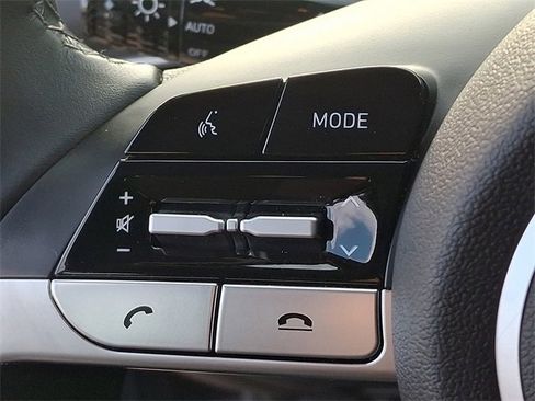 Used 2021 Hyundai Elantra SEL w/ Convenience Package image 19