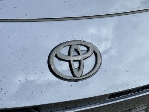 New 2026 Toyota Camry SE image 12