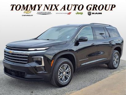 Used 2025 Chevrolet Traverse LT