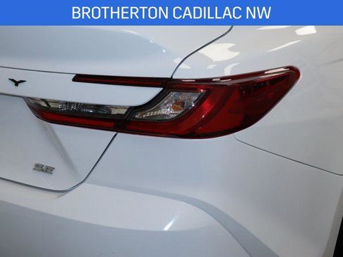 Used 2025 Toyota Camry SE image 13