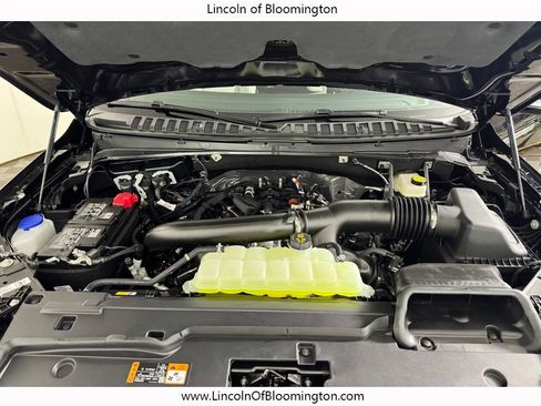 New 2026 Lincoln Navigator Reserve AWD/4WD image 38