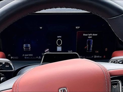 Used 2025 Lincoln Aviator Reserve w/ Equipment Group 201A AWD/4WD image 22