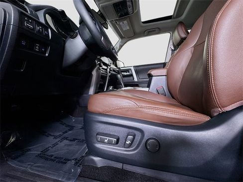 Used 2022 Toyota 4Runner Limited image 18