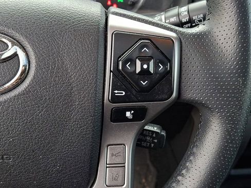 Used 2022 Toyota 4Runner Limited image 19