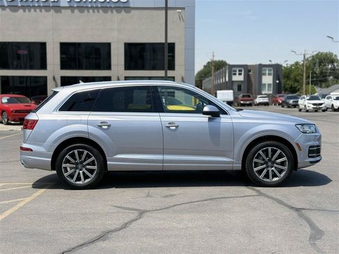 Used 2019 Audi Q7 2.0T Premium Plus w/ Premium Plus Package AWD/4WD image 8