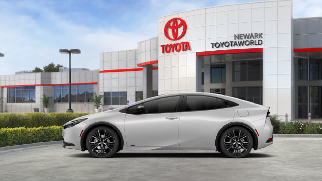 New 2027 Toyota Prius Limited w/ Limited Premium Package AWD/4WD image 8
