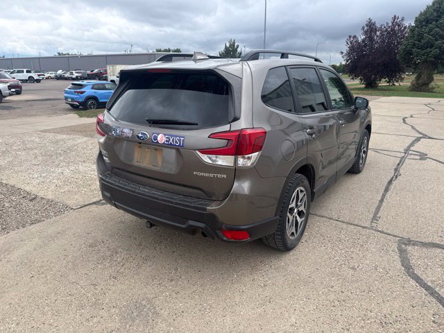 Used 2021 Subaru Forester Premium AWD/4WD image 11