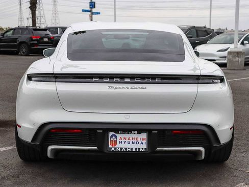 Used 2021 Porsche Taycan Turbo image 5