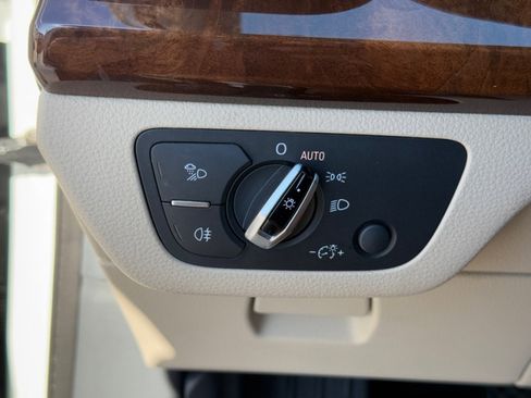 Used 2018 Audi Q5 2.0T Premium w/ Premium Plus Package image 34