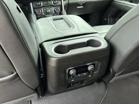 Used 2024 Chevrolet Suburban Z71 w/ Luxury Package AWD/4WD image 21
