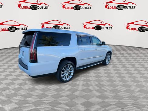 Used 2019 Cadillac Escalade ESV Luxury AWD/4WD image 8