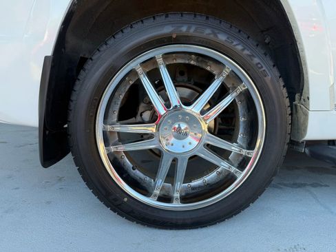 Used 2011 Toyota 4Runner SR5 image 15