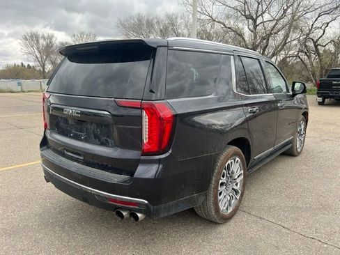 Used 2024 GMC Yukon Denali Ultimate AWD/4WD image 8