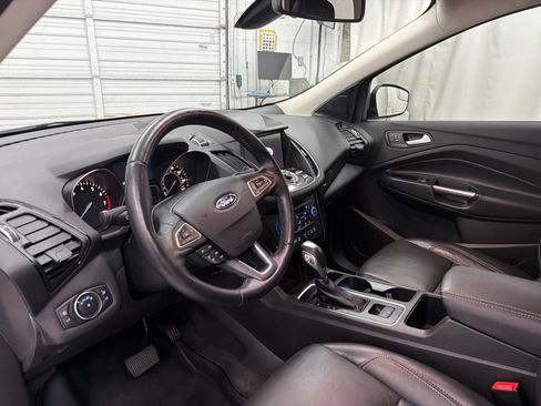 Used 2019 Ford Escape Titanium FWD image 14