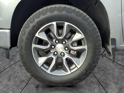 Used 2023 Chevrolet Silverado 1500 LT w/ Z71 Off-Road Package image 14