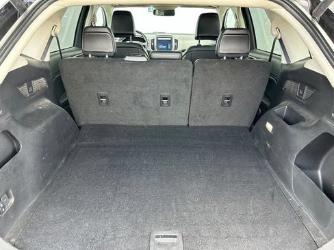 Used 2024 Ford Edge SEL w/ Convenience Package AWD/4WD image 11