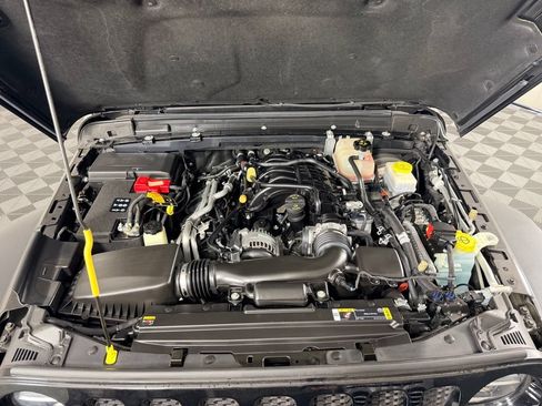 Used 2022 Jeep Wrangler Sport AWD/4WD image 33