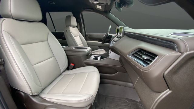 Used 2023 GMC Yukon SLT w/ SLT Luxury Package AWD/4WD image 23
